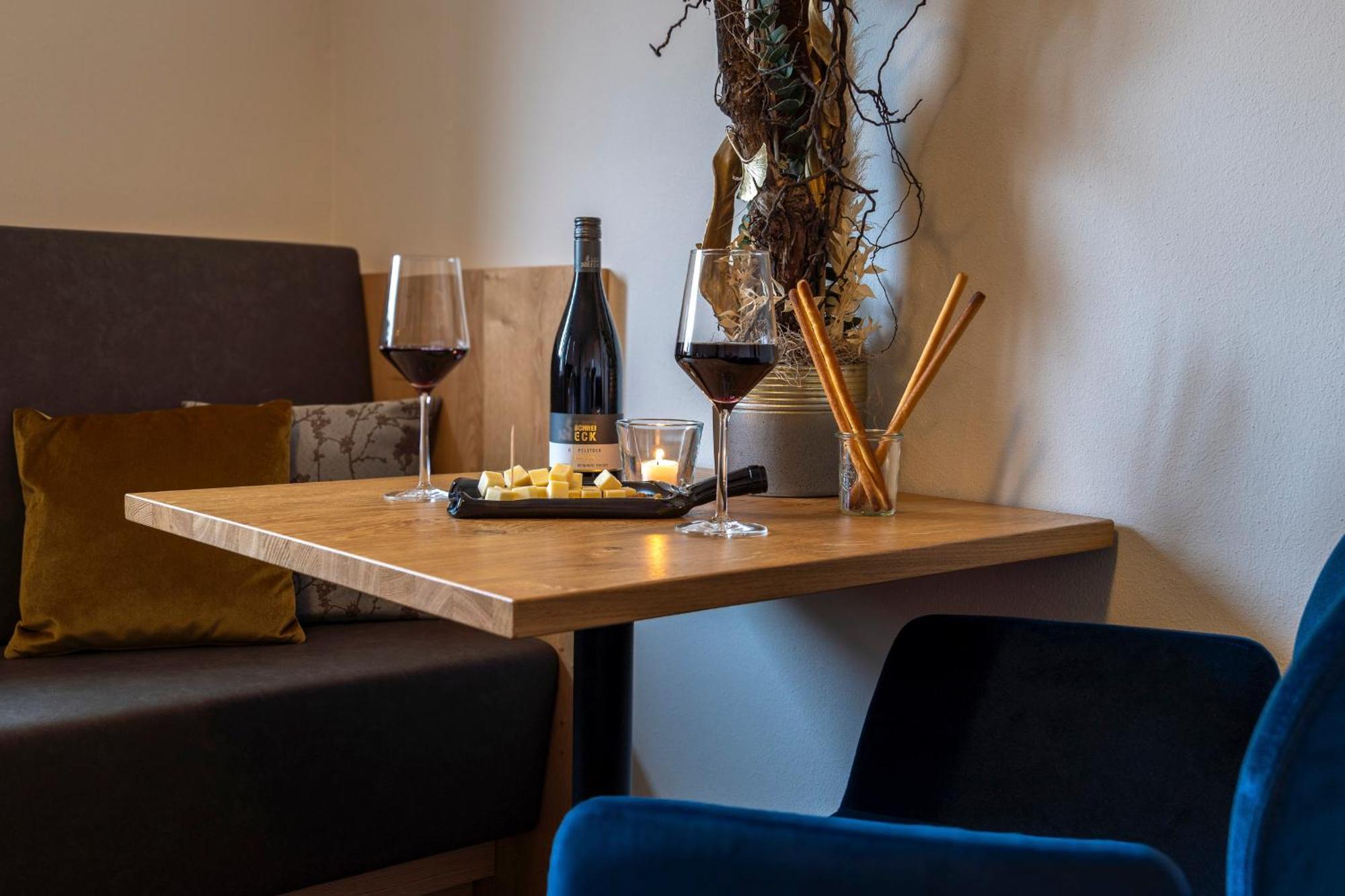 Weingut Schreieck Vinotel & Gutshaus Sankt Martin Esterno foto